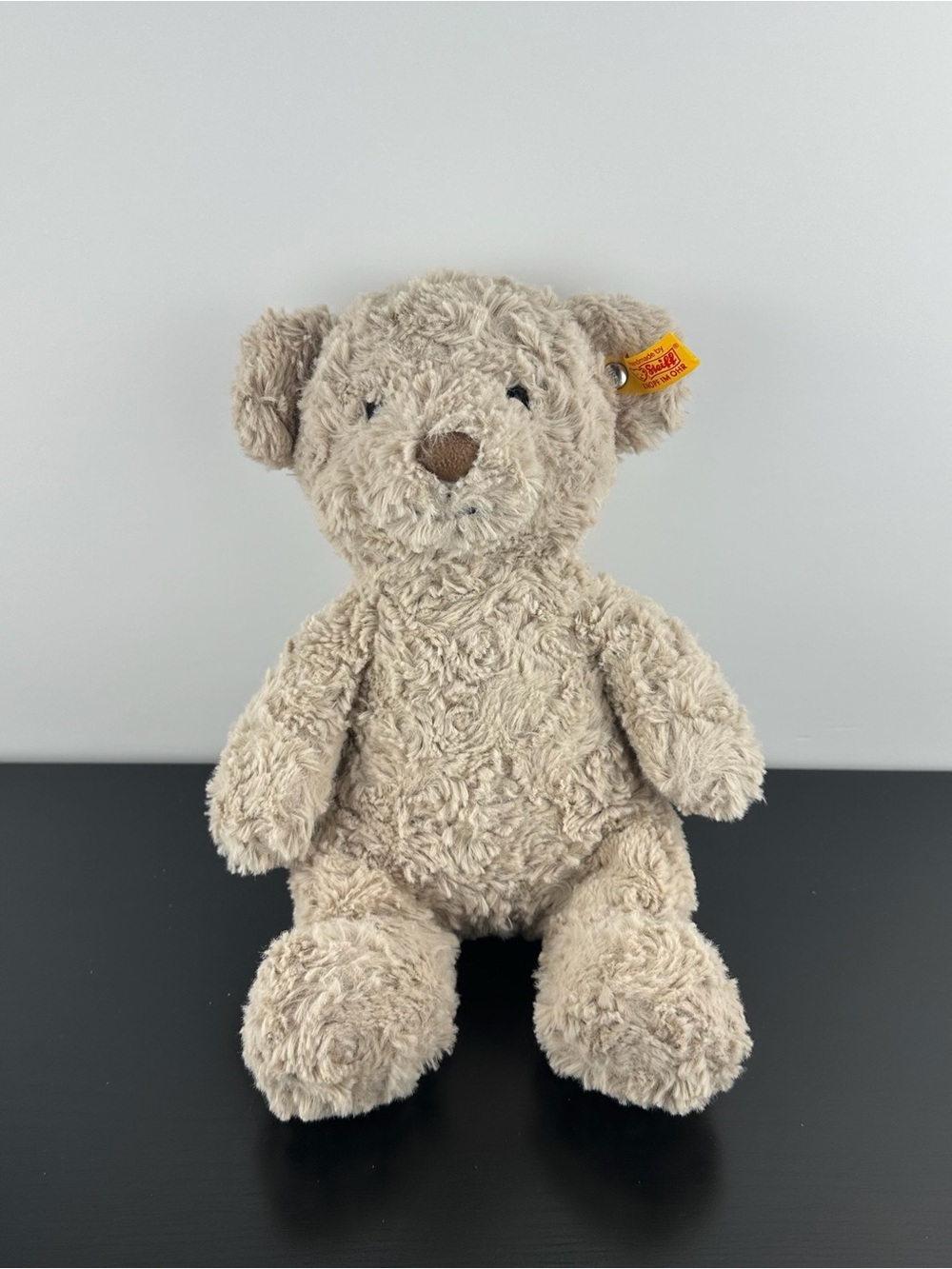 Steiff Germany Honey Sitting Teddy Bear 9” #113420 Cuddly Friends Plush